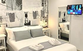 Casa E Bottega 41 Apartment